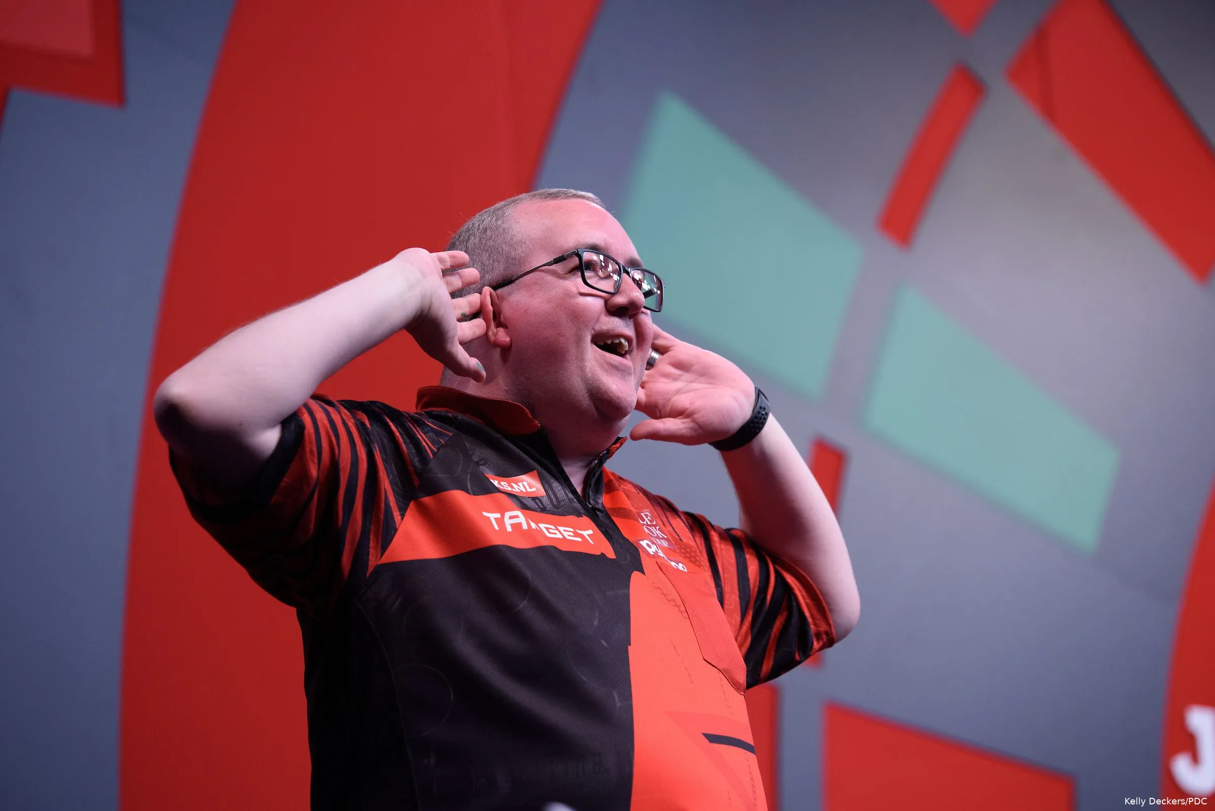 Stephen Bunting set to face Wessel Nijman in final of Players